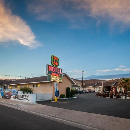 Route 66 Motel Barstow Bagian luar foto