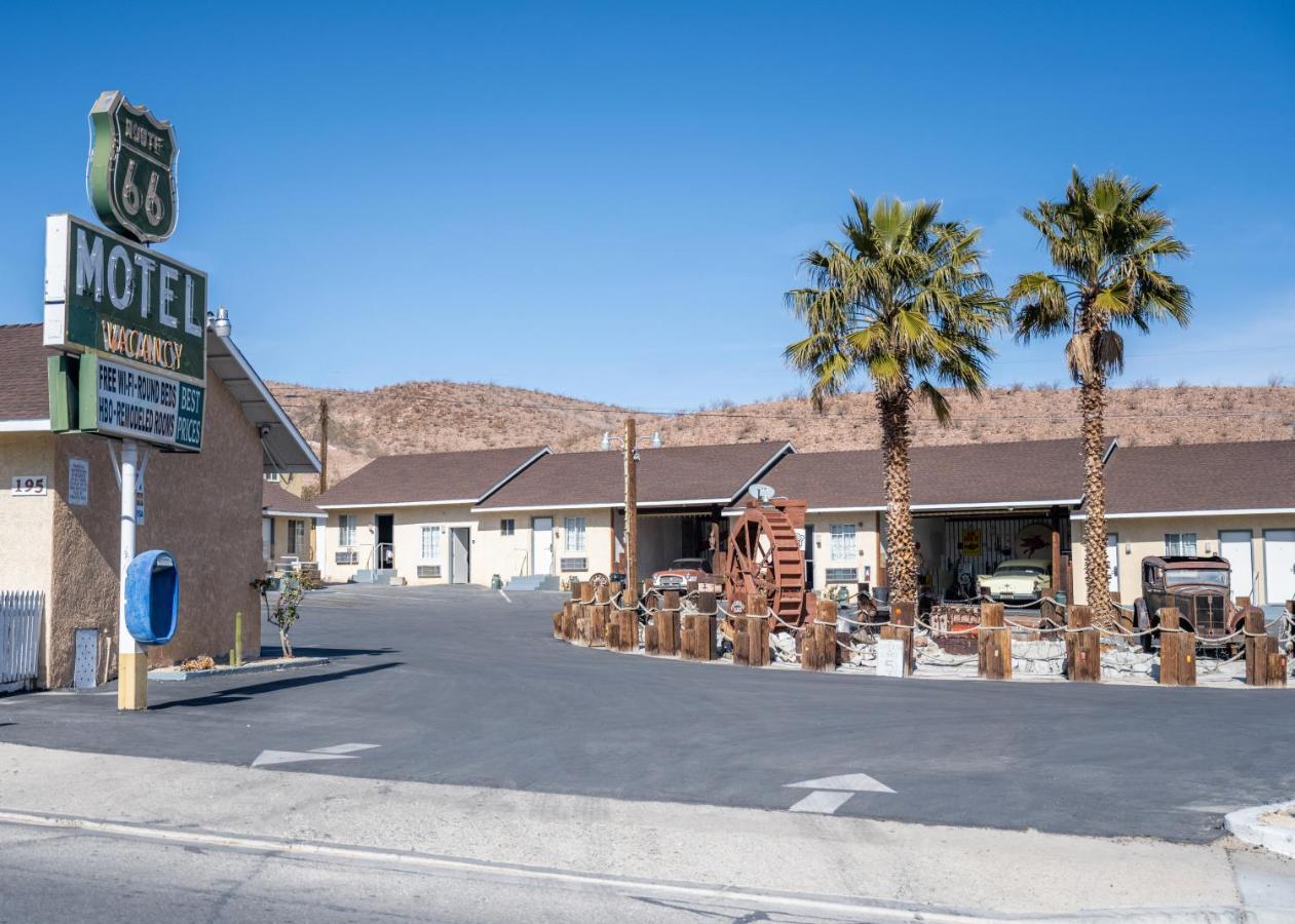 Route 66 Motel Barstow Bagian luar foto