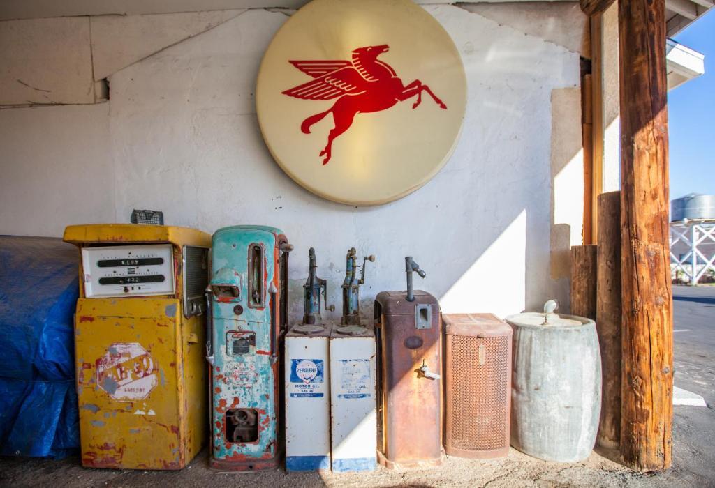 Route 66 Motel Barstow Bagian luar foto